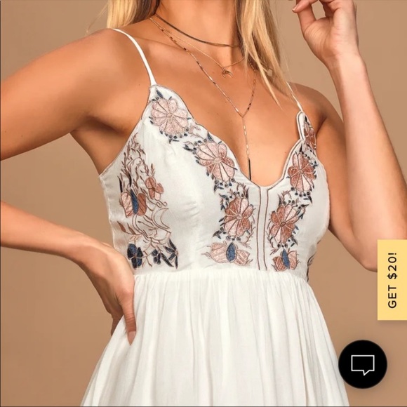 Daisy Petal Pickin' Ivory Embroidered Dress - Picture 4 of 7